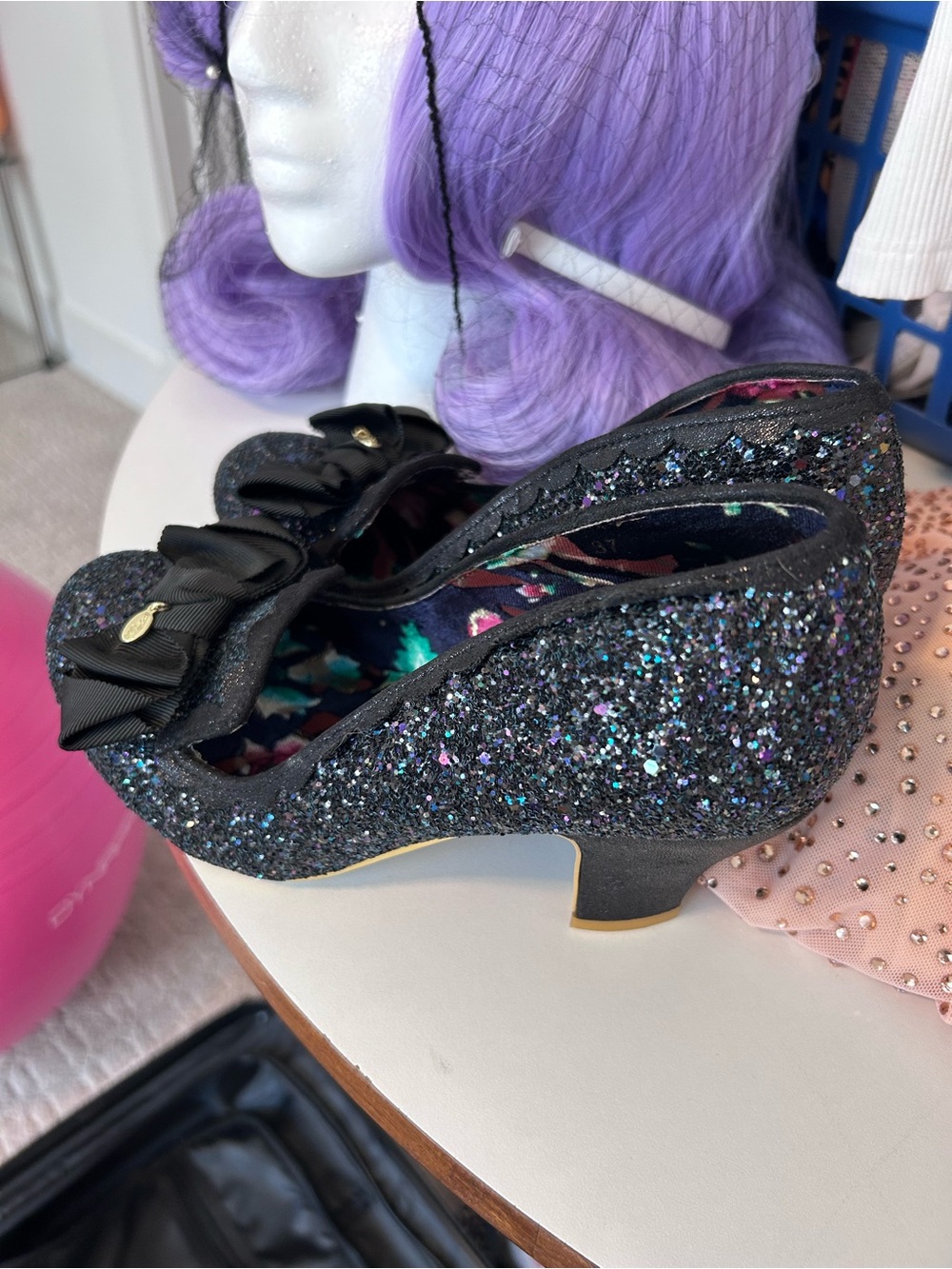 New Irregular Choice Sparkly Bow Heel - Picture 2 of 5